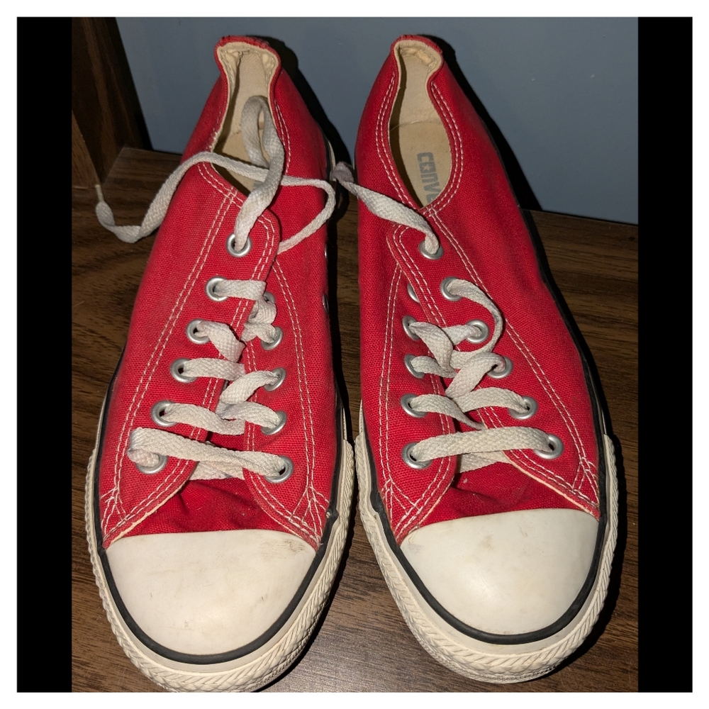 Converse all stars size 9